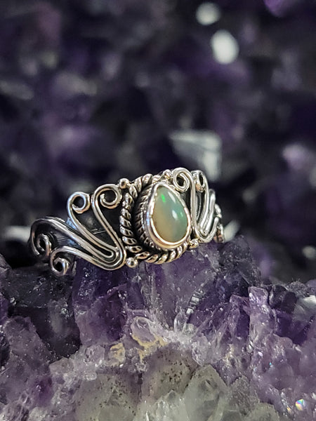 Opal size 8